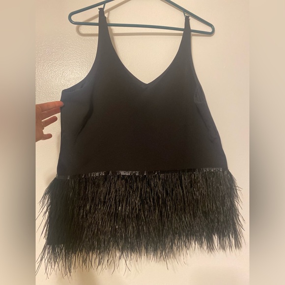 Romeo + Juliet Couture Black Tank with Ostrich Feather hem - Picture 3 of 6